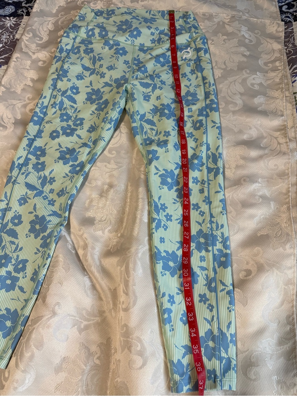 Peloton Floral High Rise Leggings Size L Blue Green Stripe Print Side Pockets - Picture 14 of 15